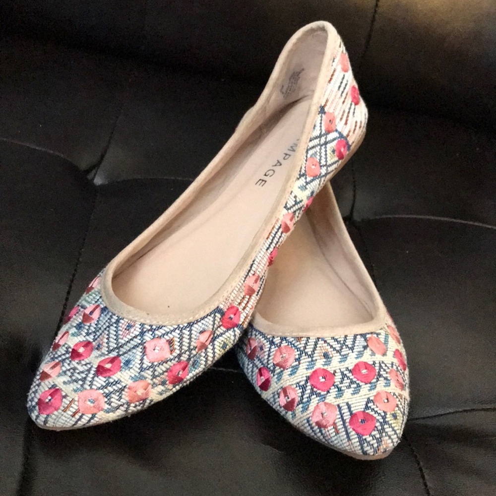 Rampage soft pointed flats